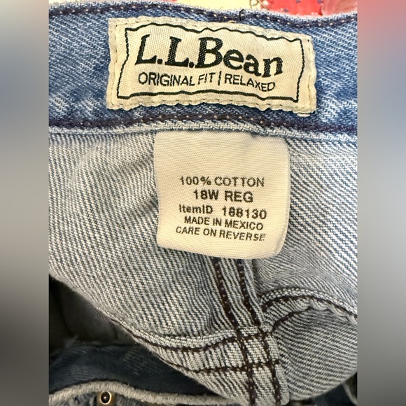 LL Bean Original Fit Relaxed Jeans 100% Cotton Size 18W Regular - Picture 2 of 4